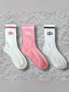 Alo 3 Piece Bundle - Crew Ribbed Socks - Brand New - Never Worn - As Pictured